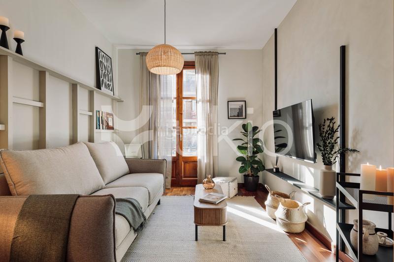 Foto d698ebd1-0744-4366-a2c3-6aec685d65d5. Lloguer apartament amb calefacció a L´Antiga Esquerra de l´Eixample Barcelona