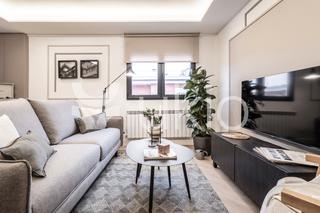 Lloguer Pis  Calle de mauricio ravel. Apartamento de 2 habitaciones en chamartín