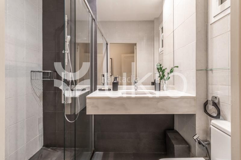 Foto e6d6ff0f-8fa2-4f51-980c-82131c912bff. Alquiler piso apartamento de 3 habitaciones en chamartín en Madrid