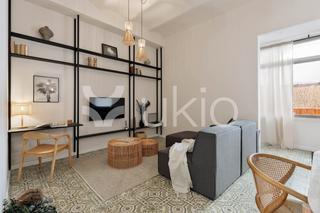 Lloguer Apartament  Carrer de cornet i mas. Apartamento de 2 dormitorios y terraza en sant gervasi
