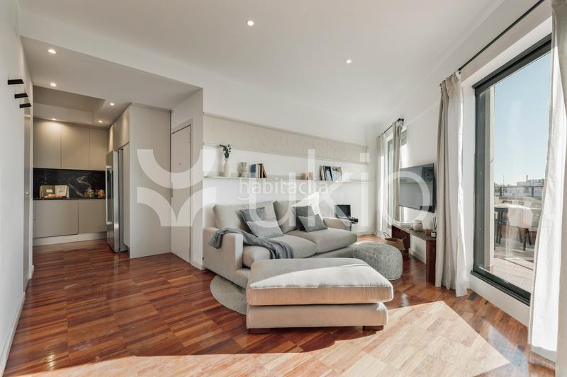 Foto 0a15346a-48ab-44b0-af5b-5c2f789b654c. Alquiler apartamento  de 2 habitaciones con terraza en sant gervasi en Barcelona