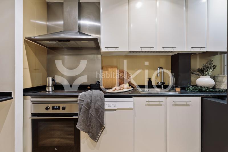 Foto ae3c3119-e9df-44af-afe2-f963a487aa4d. Lloguer apartament amb calefacció a Sarrià Barcelona