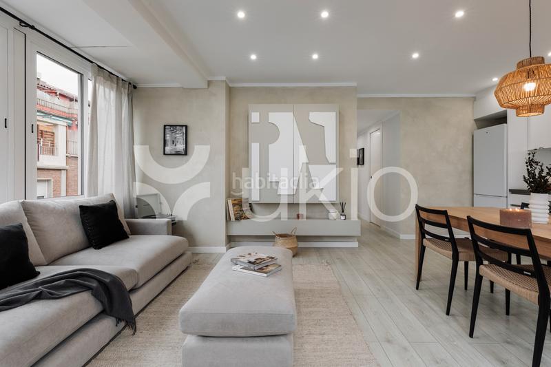 Foto 2f84e992-b793-4565-8719-de8ea0d615f4. Alquiler piso apartamento de 2 habitaciones en sant gervasy en Barcelona