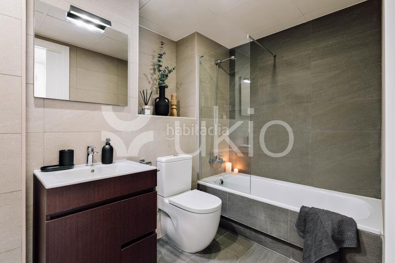 Foto 4a8e3fc4-17a2-4681-bfd3-0ec4b8b12f26. Rent apartment with heating pool in Barri de les Corts Barcelona