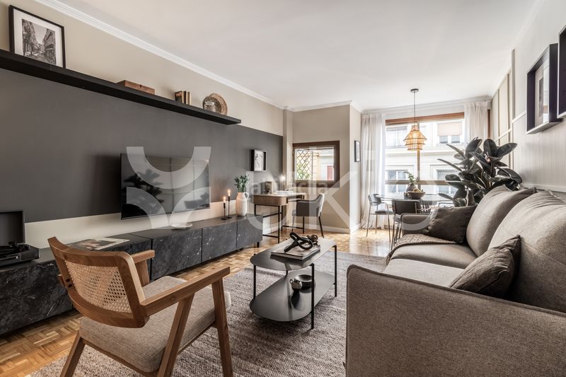 Foto b3f650e0-3823-4190-a3c4-2823ab765121. Alquiler apartamento  de 2 habitaciones con piscina en chamberí en Madrid