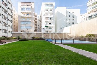 Lloguer Apartament  Calle de zurbano. Apartamento de 2 habitaciones con piscina en chamberí