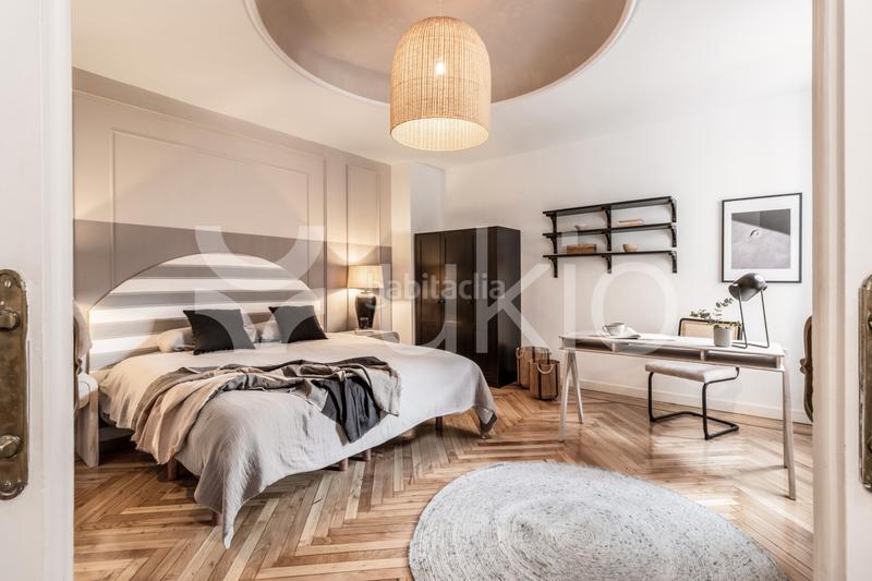 Foto 2ce44a28-5f6b-4b6b-b997-6ed839c5da6e. Alquiler apartamento  de 3 dormitorios con terraza en Almagro en Madrid
