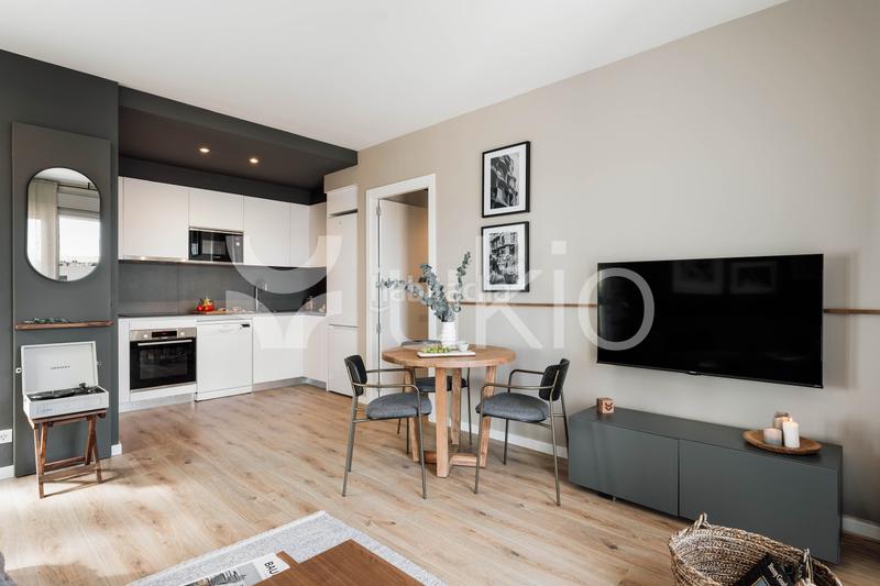 Foto a2555c7e-01da-4fc6-a2d9-1a7ad960b2eb. Alquiler apartamento  2 habitaciones en poblenou en Barcelona