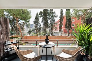 Lloguer Apartament  Carrer de manila. Apartamento de 1 dormitorio con terraza y piscina en pedralbes