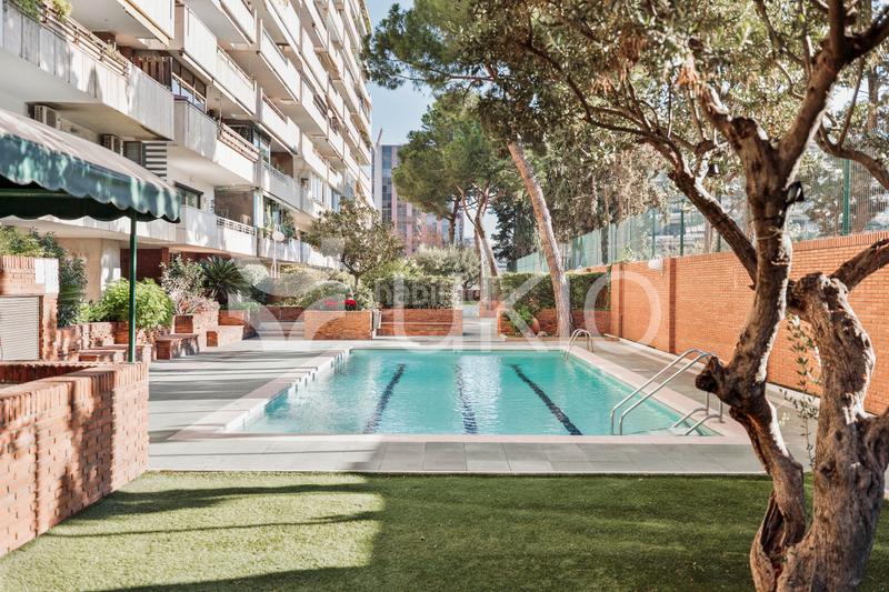 Foto be8c71ef-9bbc-4e8a-92a7-ca87517a76d6. Rent apartment with heating pool in Pedralbes Barcelona