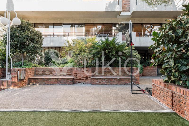 Foto bed9dff7-2868-4414-b55a-229ad324bdf9. Rent apartment with heating pool in Pedralbes Barcelona