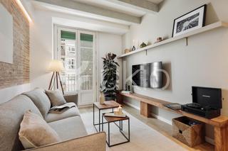 Alquiler Apartamento  Carrer del consell de cent. Apartamento 1 habitación en eixample esquerra