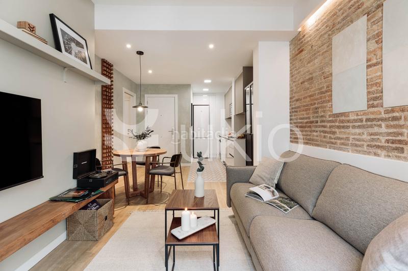 Foto 414c04f7-adc4-433b-9054-da71e805c195. Lloguer apartament amb calefacció a La Nova Esquerra de l´Eixample Barcelona