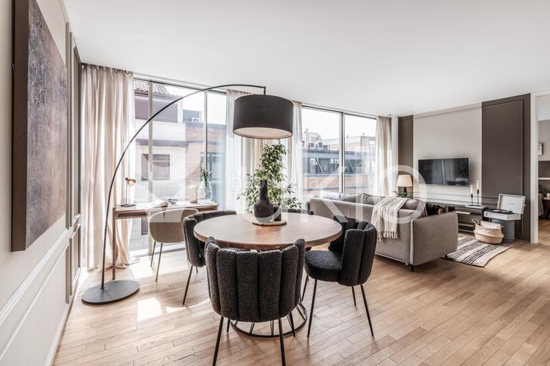 Foto 3ab23fb0-ce46-4781-a5db-f38a63c2826a. Lloguer apartament amb calefacció piscina a Ciudad Jardín Madrid