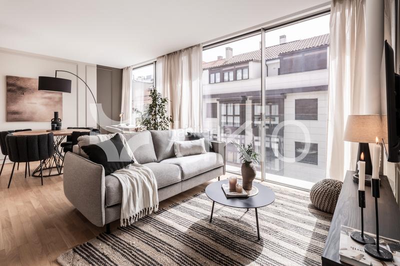 Foto 9199d81a-dc50-4e11-82a7-dd8fa75f81f6. Lloguer apartament amb calefacció piscina a Ciudad Jardín Madrid