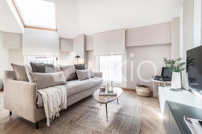 Foto 73d12044-6e9e-4847-aae4-76d24f7f844f. Alquiler apartamento  2 dormitorios con piscina en Madrid