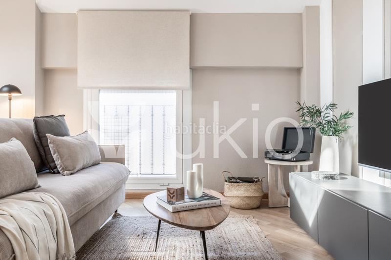 Foto af11f4ee-f608-44c4-b61a-8d60dccbf6e3. Alquiler apartamento  2 dormitorios con piscina en Madrid