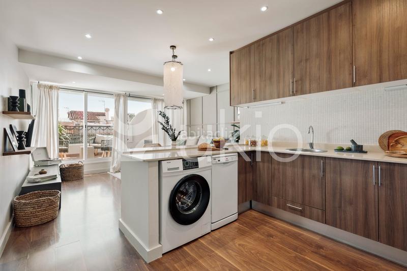 Foto 6c9bb325-28ee-4bd4-9eb0-ce483620cebf. Lloguer apartament amb calefacció a La Nova Esquerra de l´Eixample Barcelona