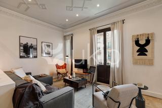 Miete Appartement  Carrer de fontanella. Elegante piso de 2 dormitorios en el centro de barcelona