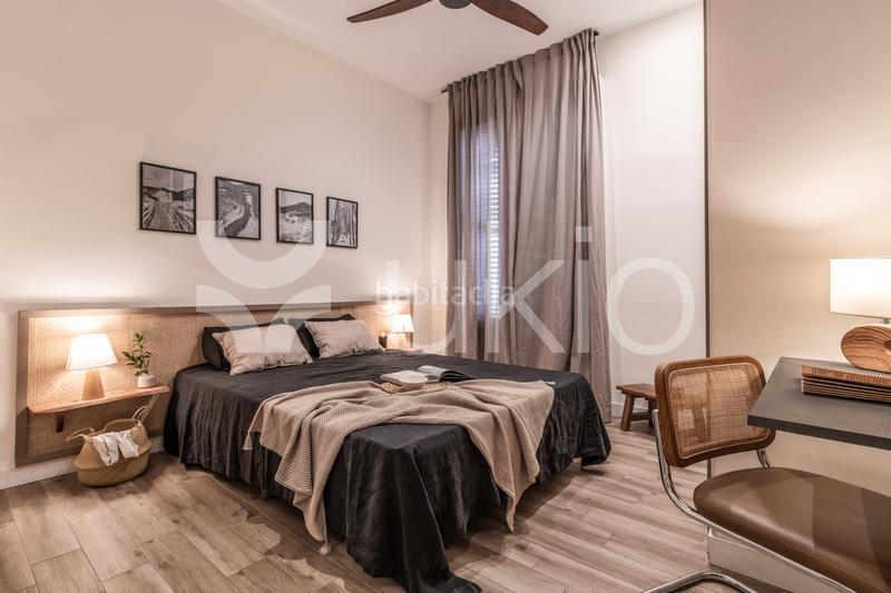 Foto c7915fd2-141d-4789-ae89-8b71bc10a53e. Alquiler apartamento  de 4 habitaciones en chueca en Madrid