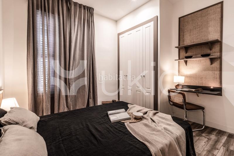 Foto ed3b55e2-5fea-47c7-bac2-1adfc4854a47. Alquiler apartamento  de 4 habitaciones en chueca en Madrid