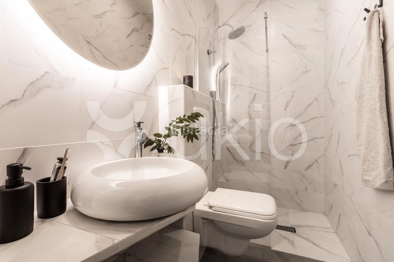 Foto bcc42c4b-5be1-4438-a6b4-06a490f045e8. Location appartement avec chauffage dans Recoletos Madrid