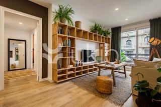 Lloguer Apartament  Carrer de casanova. Excelente piso de de 3 habitaciones en eixample, barcelona
