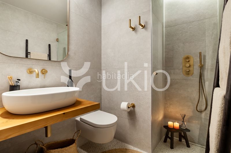 Foto 0b2a20b2-ad30-4e61-87b4-295c2e02e9a1. Alquiler apartamento  de 2 dormitorios con piscina y jardín en gracia en Barcelona