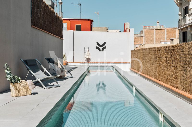 Foto 3d144784-421e-44f7-84ef-6a3bb8bf17a6. Alquiler apartamento  de 2 dormitorios con piscina y jardín en gracia en Barcelona