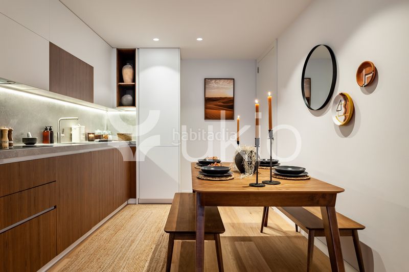 Foto 8db9f42f-8190-45b9-8c8a-f5968ca9a6fc. Alquiler apartamento  de 2 dormitorios con piscina y jardín en gracia en Barcelona
