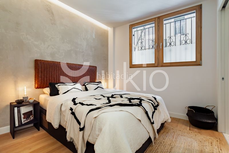 Foto b3881f6f-dc1c-4c6d-9dac-4e51a836c752. Alquiler apartamento  de 2 dormitorios con piscina y jardín en gracia en Barcelona