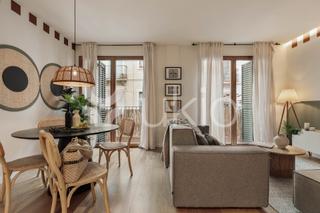 Affitto Piccolo appartamento  Carrer de josep torres. Apartamento de 2 dormitorios con piscina en gracia
