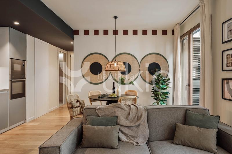 Foto 810a2744-acd1-4cda-b3d3-88e33bafa67e. Alquiler apartamento  de 2 dormitorios con piscina en gracia en Barcelona