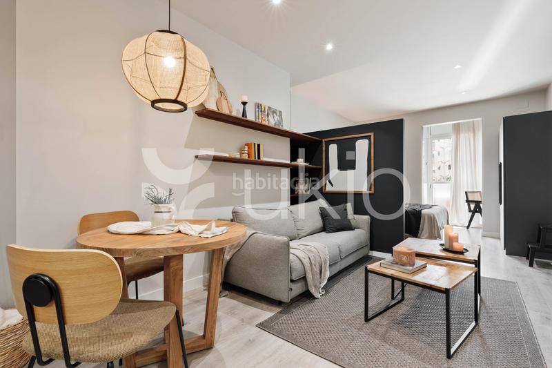 Foto 849c9504-05e1-4f94-be51-dc7ec9ab566b. Alquiler estudio  con terraza en eixample esquerra en Barcelona