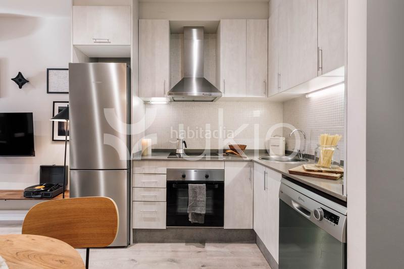 Foto 873a9835-deed-45d5-bb64-e9b4d372cbcb. Alquiler estudio  con terraza en eixample esquerra en Barcelona