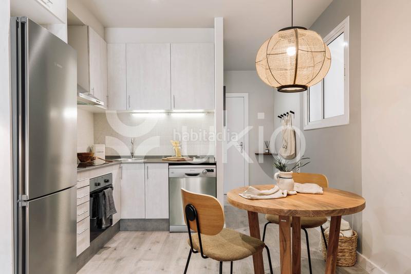 Foto 9ac3ef8e-875f-4658-b83f-e4946940cecb. Alquiler estudio  con terraza en eixample esquerra en Barcelona