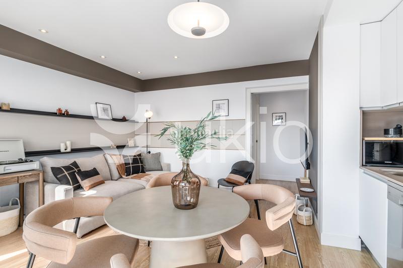 Foto b3847cb0-b831-416e-be7b-9e64b0f3b3c8. Miete appartement mit heizung in Niño Jesús Madrid