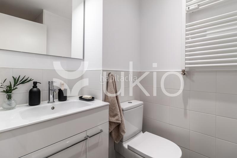 Foto 1ada19eb-cd7f-4ec0-a17c-f4a579702c0d. Rent apartment with heating in Niño Jesús Madrid