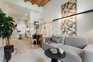 Miete Appartement  Carrer de floridablanca. Apartamento de 2 habitaciones con en sant antoni