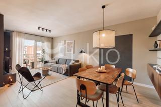 Location Appartement  Avinguda de madrid. Apartamento de 3 habitaciones con terraza en les corts