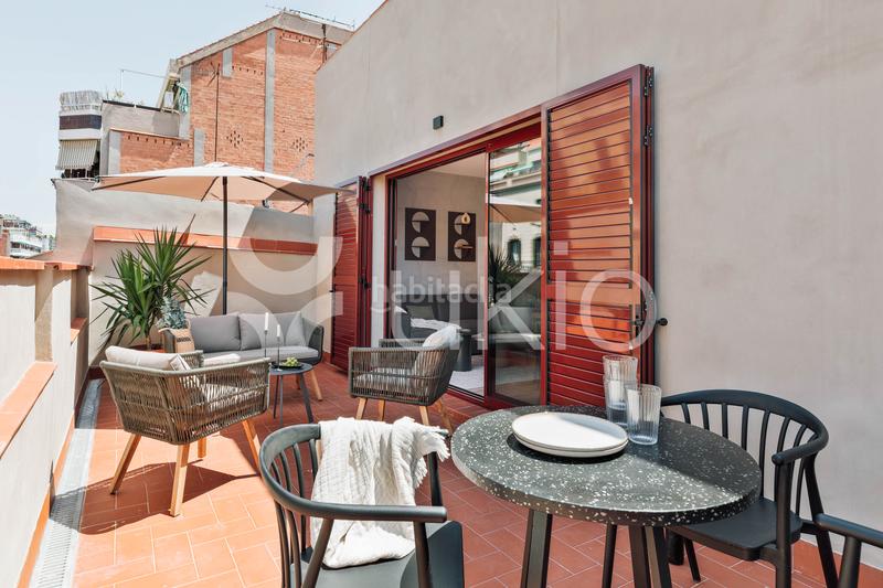 Foto 095bf0de-25c3-42b8-bae0-1cf02ac9cda3. Alquiler apartamento  de 2 dormitorios con terraza en Sant Antoni en Barcelona