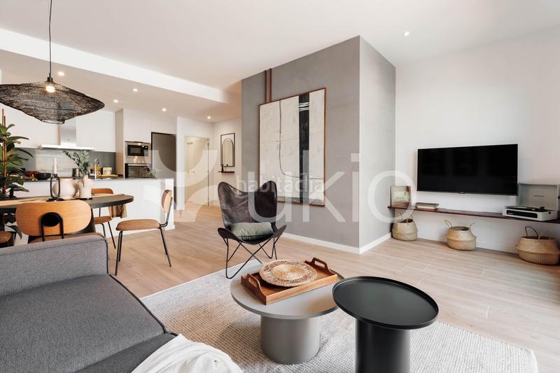 Foto 14b21984-76ac-4330-b1bd-48bdcaa81602. Alquiler apartamento  de 2 dormitorios con terraza en Sant Antoni en Barcelona