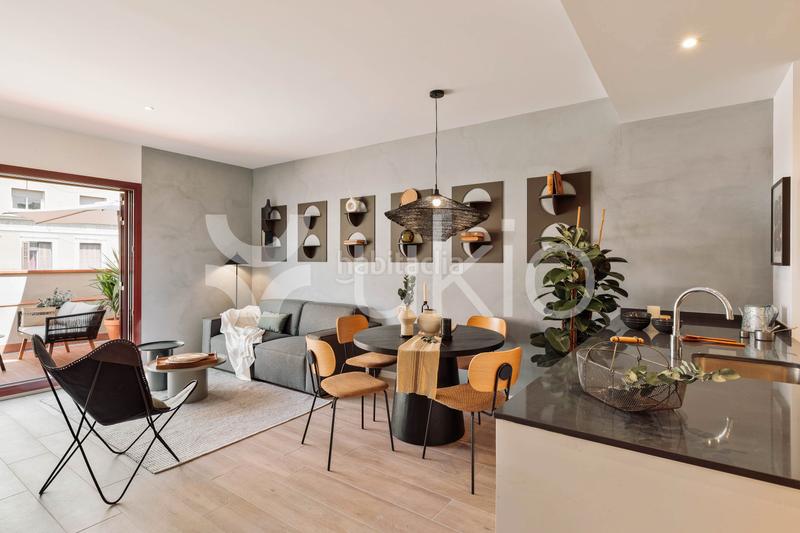 Foto 1984e3b7-b904-48e1-abdb-8e8844ecc197. Alquiler apartamento  de 2 dormitorios con terraza en Sant Antoni en Barcelona