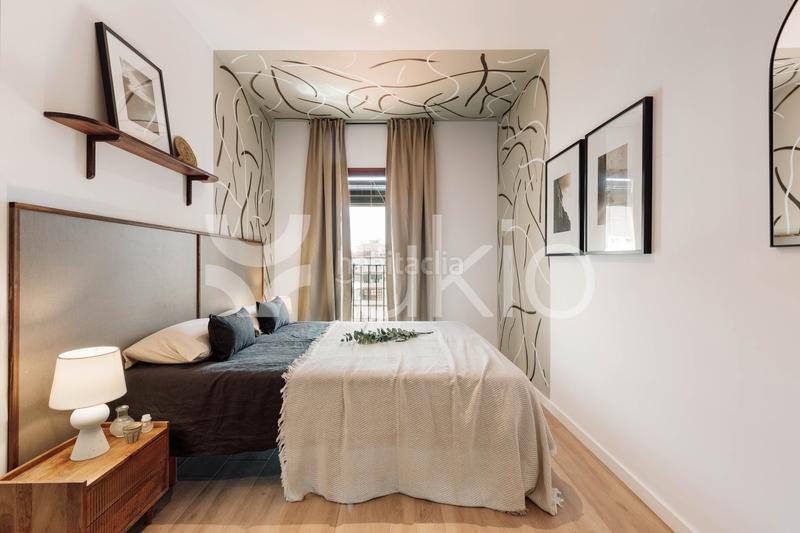 Foto 2e02939d-bd98-4cde-b227-c3a28cd153e5. Rent apartment with heating in Sant Antoni Barcelona