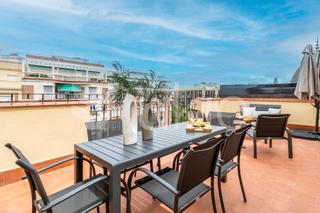 Alquiler Apartamento  Calle de luchana. Ziggy - 3 dormitorios y terraza y balcón en trafalgar