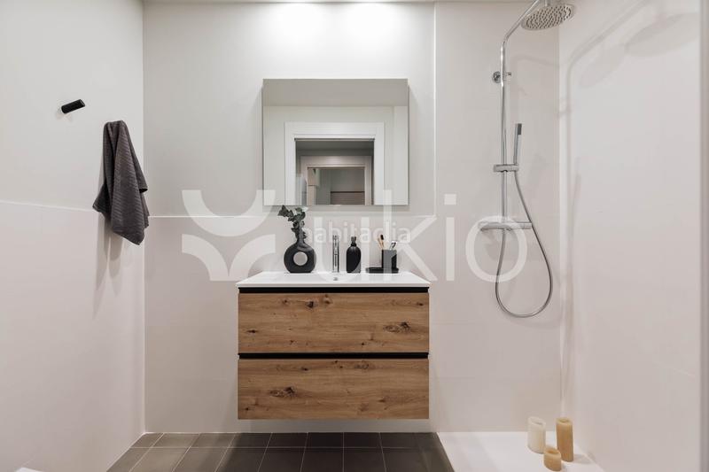Foto b52a8640-15f5-4829-b5bc-b80670be3345. Alquiler apartamento  de 2 habitaciones en eixample dreta en Barcelona