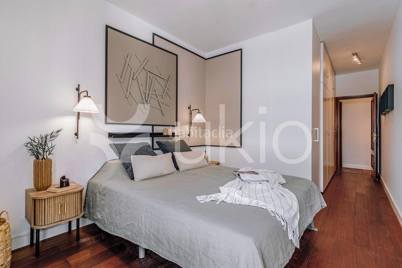 Foto 3f980e93-2f40-493f-b7e7-66d353ab6c20. Alquiler apartamento  de 3 habitaciones en ríos rosas en Madrid