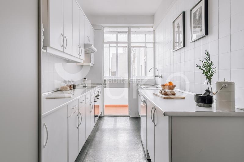 Foto 58aab4ff-8f58-4801-badb-eecc40777f08. Miete appartement mit heizung in Ríos Rosas-Nuevos Ministerios Madrid