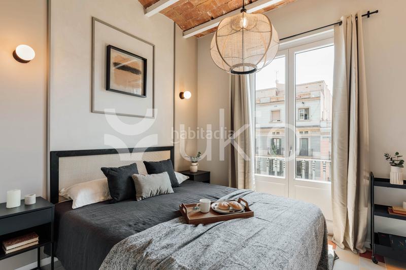 Foto 2f8e97f9-a830-4a5d-996e-4f70bb1249e0. Alquiler apartamento  de 2 habitaciones con oficina en eixample dreta en Barcelona