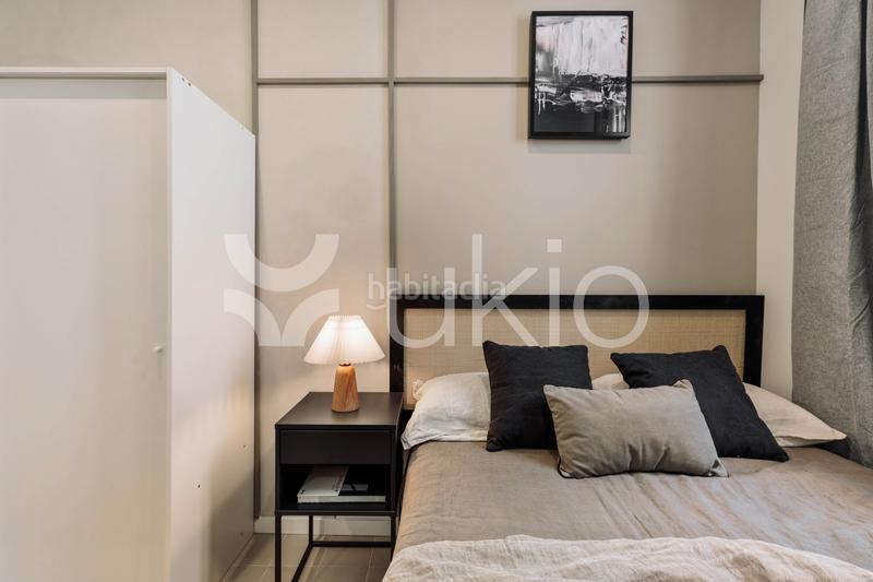 Foto 77aa4ddf-5833-496d-a0e2-71cfc05f1fe1. Alquiler apartamento  de 2 habitaciones con oficina en eixample dreta en Barcelona